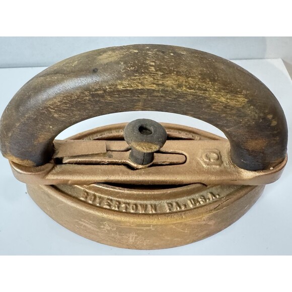 ANTIQUE Colebrookdale Iron 1 Detachable Wood Handle - Boyertown, PA  Letter C, - Picture 4 of 13